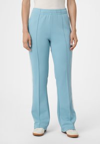 Fila APPAREL COMO REGULAR TAPED TRACK - Verryttelyhousut - tourmaline