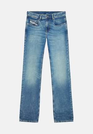 Jeans blu a gamba dritta con tasche frontali, passanti per cintura, chiusura con bottone e leggero effetto sbiadito su cosce e ginocchia.