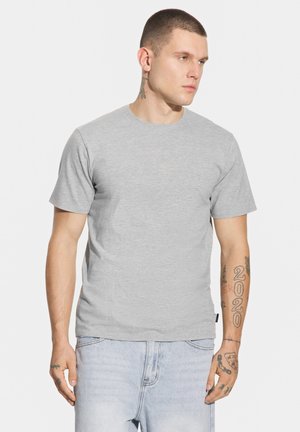- T-shirt basic
