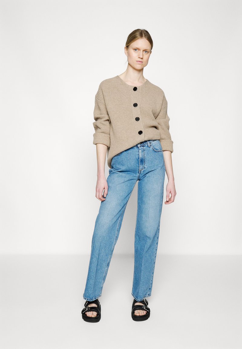 Damen Bekleidung | House of Dagmar ALBA Jeans Straight Leg light blue/hellblau - KA26673 Damen Bekleidung | House of Dagmar ALBA Jeans Straight Leg light blue/hellblau - KA26673