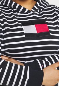 Tommy Hilfiger Curve Jersey con capucha - dark blue