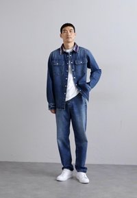 Missoni 5 POCKET TROUSERS - Široke kavbojke - dark blue washed