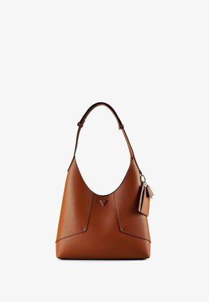 Bruine leren schoudertas met verstelbare band, vooraan logo en aangehechte kleine tas en sleutelhanger.