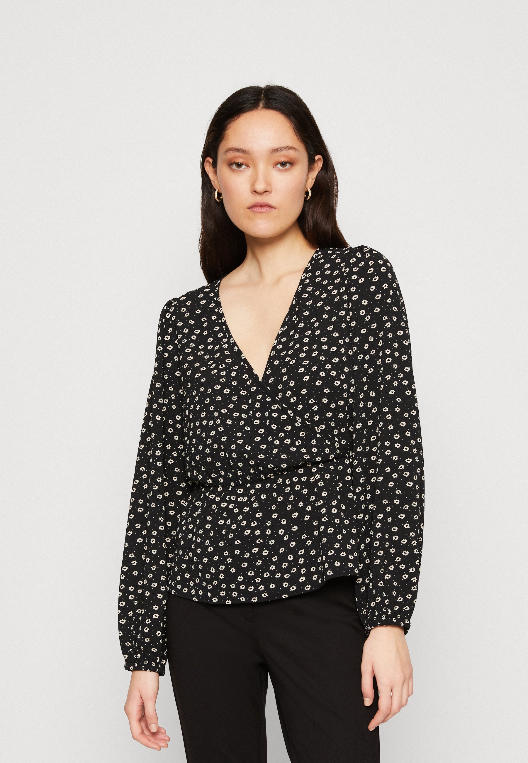 JDY JDYLERKE WRAP Langarmshirt Black small White Flower schwarz JDY JDYLERKE WRAP Langarmshirt Black small White Flower schwarz