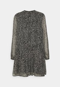 Černé a šedé šaty se vzorem, dlouhými rukávy, kulatým výstřihem a volánkovým lemem, vyrobené z průsvitné, lehké látky.