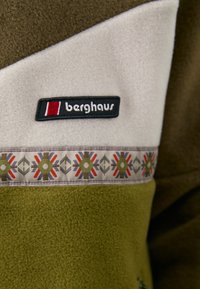 Berghaus TRAMANTANTA JACKET UNISEX - Jakna iz flisa - oak moss/bark/stone
