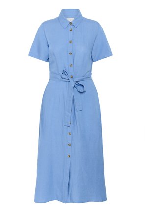 Helles blaues Leinenkleid mit kurzen Ärmeln, Knopfverschluss vorne und einem Taillengürtel. Mit goldfarbigen Knöpfen und einer entspannten, A-Linien-Silhouette.