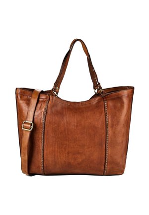 Braune Ledertasche mit Doppelgriffen, verstellbarem Schulterriemen und dekorativen Nähten an den Seiten vor weißem Hintergrund.