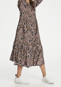 Cream Vardagsklänning - brown