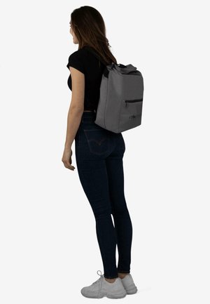 Normani, Tagesrucksack - grau