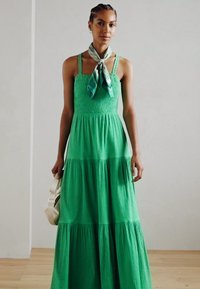 Scotch & Soda DRESS WITH SMOCK DETAIL - Robe longue - scuba green