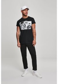 Mister Tee T-shirts print - black