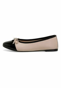 Nine West BABETTE BRIZY - Klassischer Ballerina - nude - Zalando.de