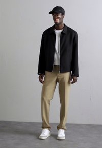 sandro Hlače za odijelo - beige