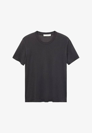 Čierne tričko s krátkymi rukávmi z mäkkej látky, s okrúhlym výstrihom a rovný strihom. Minimalistický dizajn bez viditeľných vzorov alebo ozdôb.