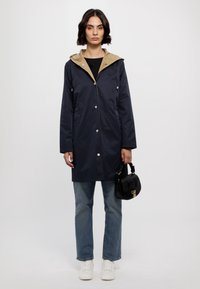 Lauren Ralph Lauren REVERSIBLE HOODED ANORAK - Parka - dark navy/birch tan