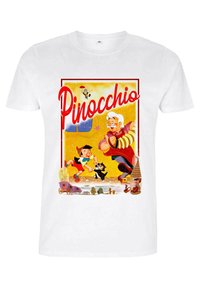 Bílý tričko s ilustrací Pinocchia, Geppetta a Figara, s jasnými barvami a vintage designem, orámované červenými akcenty.