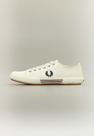 Fred Perry VINTAGE TENNIS UNISEX - Zapatillas - snow white/bred/navy