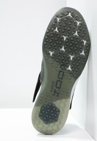 Nike Performance Scarpe da allenamento - green