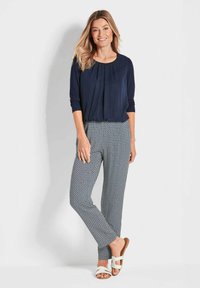 GOLDNER Pantalon classique - navy white patterned