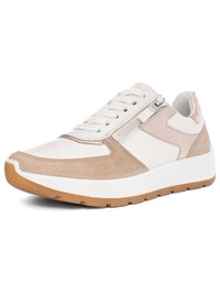 Weißer und beiger Wildledersneaker mit geschnürter Vorderseite, seitlichem Reißverschluss und brauner Gummisohle, schräg gestellt, um die Außenseite und Vorderseite zu zeigen.