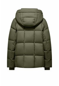 Olijfgroene pufferjas met capuchon, voorzien van een quilted ontwerp, elastische manchetten en een zachte textuur. Gezien vanuit de achterkant.