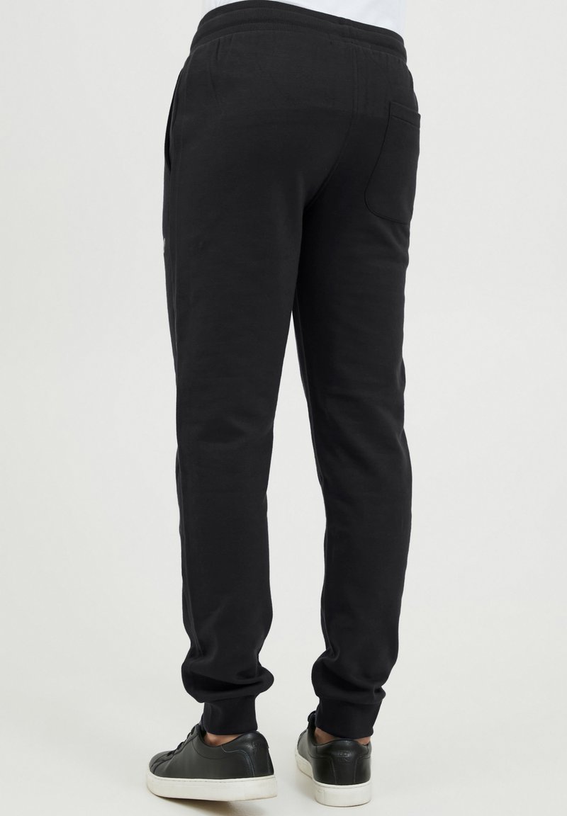 Herren Trainingsanzüge | Blend BHTHOMMY Jogginghose black/schwarz - WH14133 Herren Trainingsanzüge | Blend BHTHOMMY Jogginghose black/schwarz - WH14133