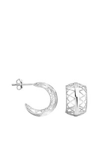 Silverhänge i form av hoops med en filigrandesign och utskurna diamantmönster. Det ena hängsmycket har en halvmåneform; det andra är ett brett band.
