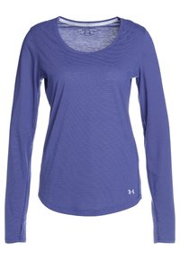 Långärmad lila skjorta med horisontella ränder, rund halsringning och lätt rundad nederkant. Tyget verkar lätt och andas.