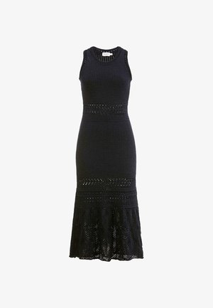 Gebreid zwart jurkje met een mouwloze ontwerp, featuring ingewikkelde patronen en een uitlopende zoom. Gladde textuur met horizontale en verticale uitsparingen.