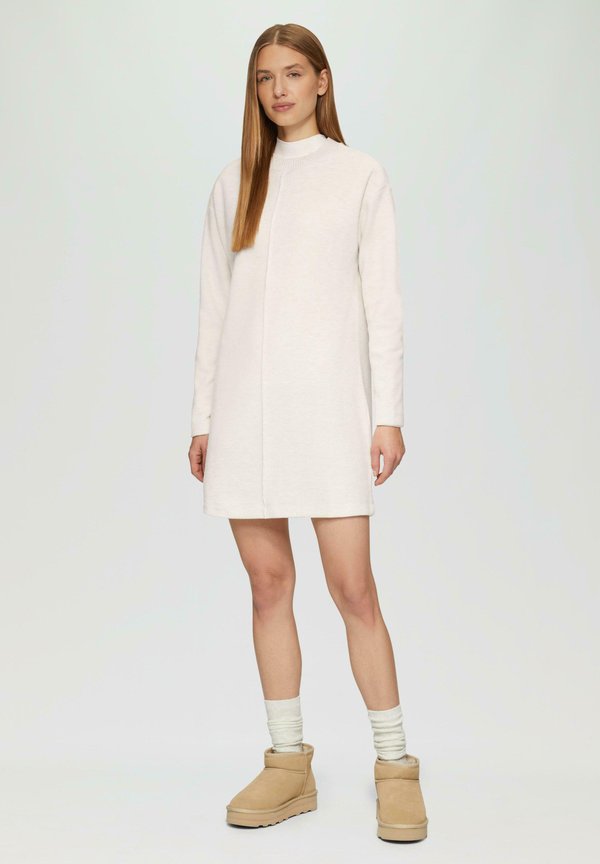 WEICHES MIT ZIERNAHT - Strickkleid - beige