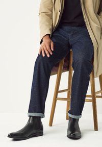 Next REGULAR FIT - CHELSEA - Støvletter - black