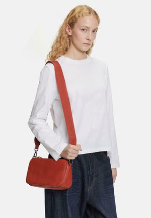 Liebeskind Berlin, CLARICE CROSSBODY M - Borsa a tracolla - mohnrot