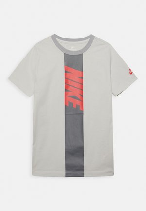 TEE AMPLIFY - T-shirt print - photon dust/wolf grey