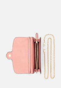 Lauren Ralph Lauren LEATHER MEDIUM ADAIR CROSSBODY - Clutch - pink mahogany