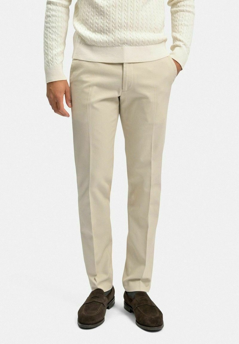 Riley DANIEL BYXOR  - Chinos - silver lining