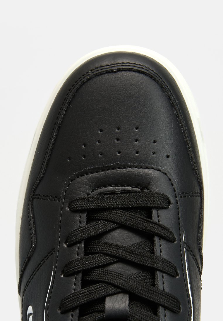 Sneaker low
