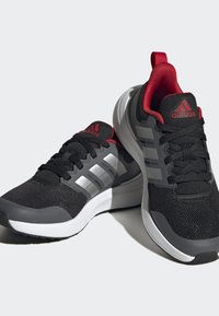 adidas Performance FORTARUN 2.0 CLOUDFOAM LACE - Zapatillas running asfalto - core black   silver metallic   better scarlet