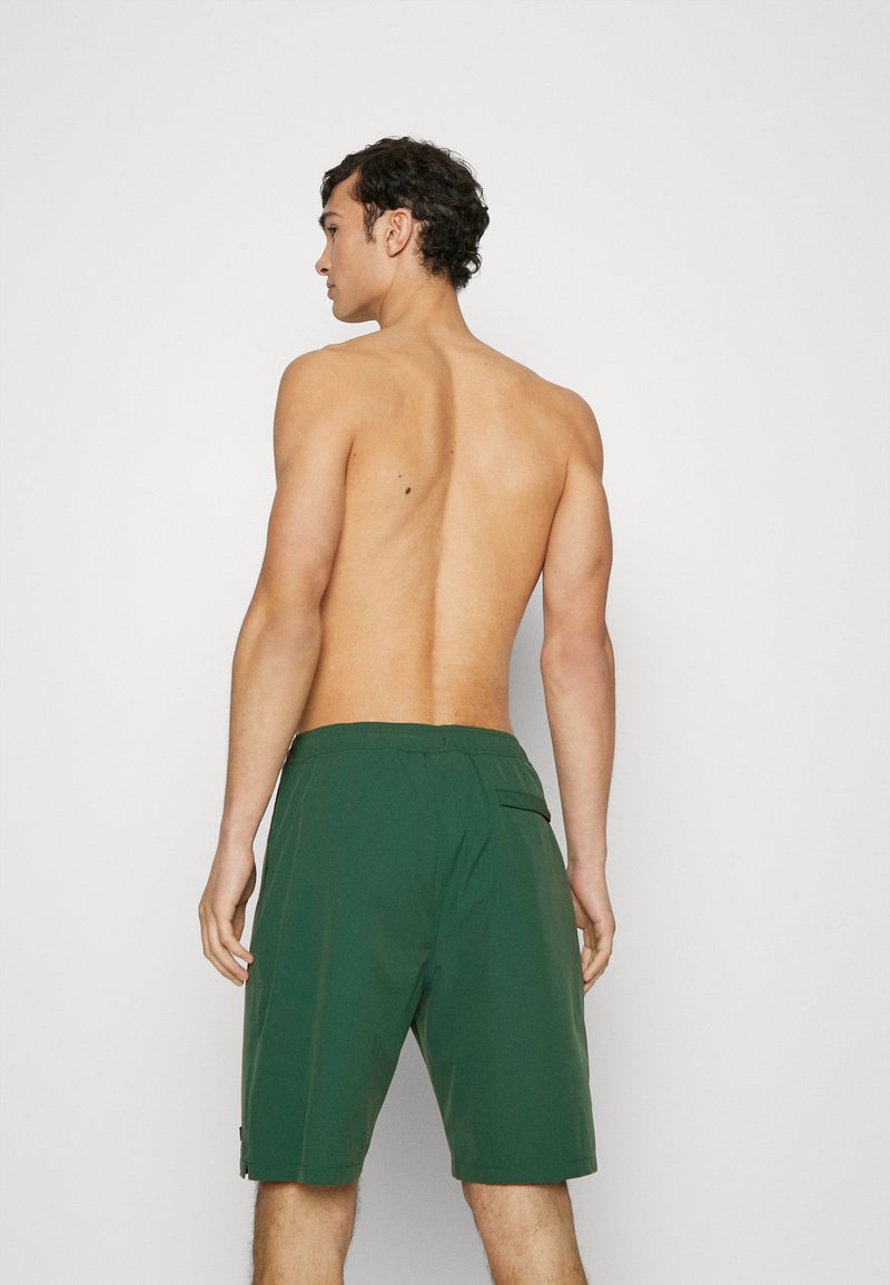 Carhartt WIP BAIL SWIM Swimming shorts treehouse/dark green Zalando.de