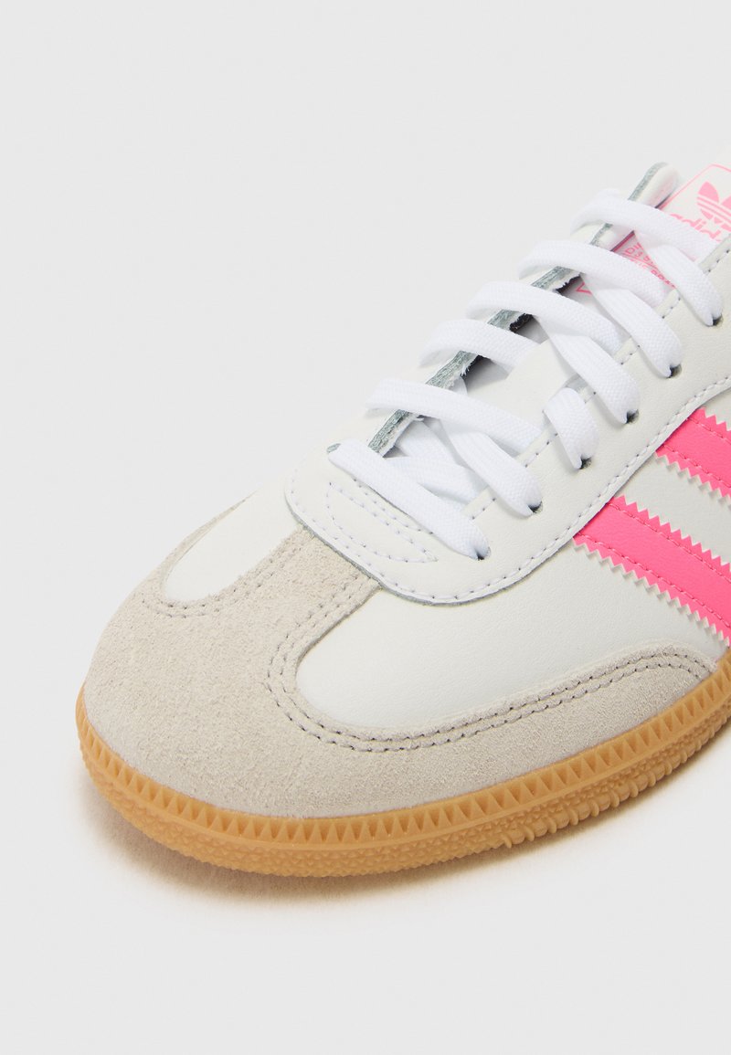 sneakers adidas samba femme rose