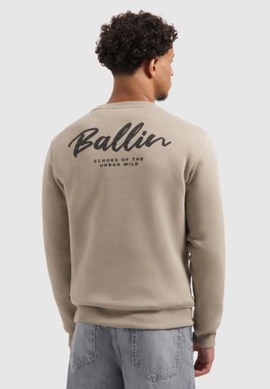 REGULAR FIT CREWNECK - Sweater - taupe