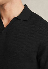 Reiss REGULAR FIT - TYNE OPEN COLLAR - Pólóing - black