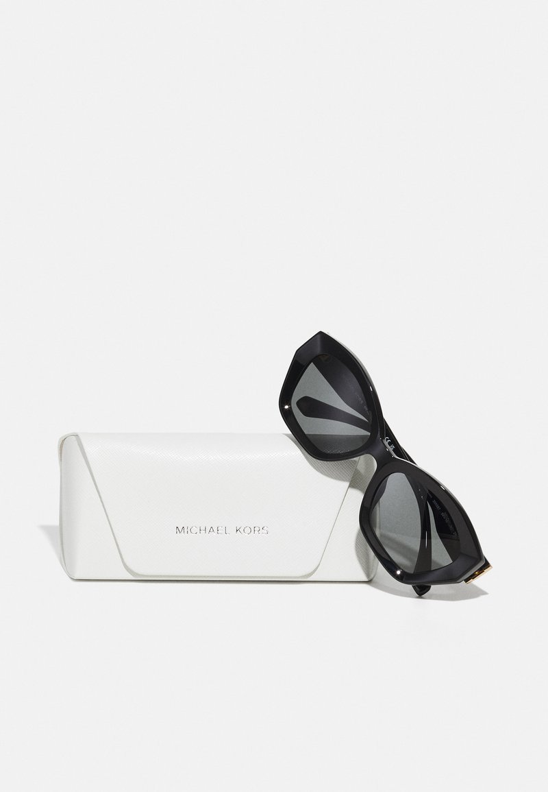 Michael Kors BEL AIR - Sonnenbrille - black/dark grey solid 