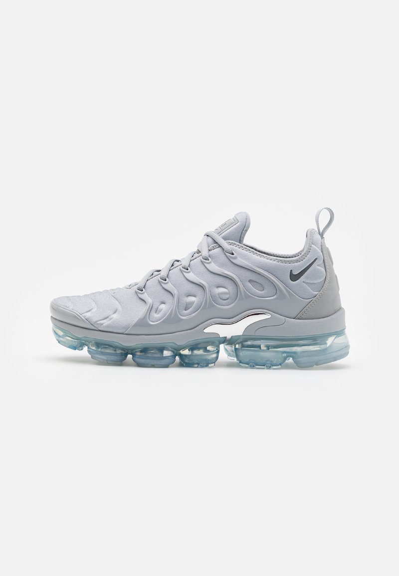 Nike Sportswear - AIR VAPORMAX PLUS - Tossud - wolf grey/dark grey/metallic silver, Suurenda