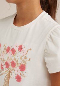 WE Fashion Marškinėliai su spaudiniu - ecru