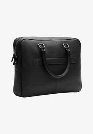 Sort læder aktetaske med rektangulær form, struktureret overflade, to håndtag og hardware i sølvfarve. Lynlåslukning med topstik.