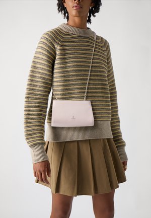 MINI CROSSBODY - Torba čez telo - azalea