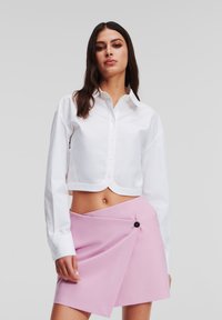 KARL LAGERFELD - CROP  - Gombos blúz - white Miniatűr kép 1