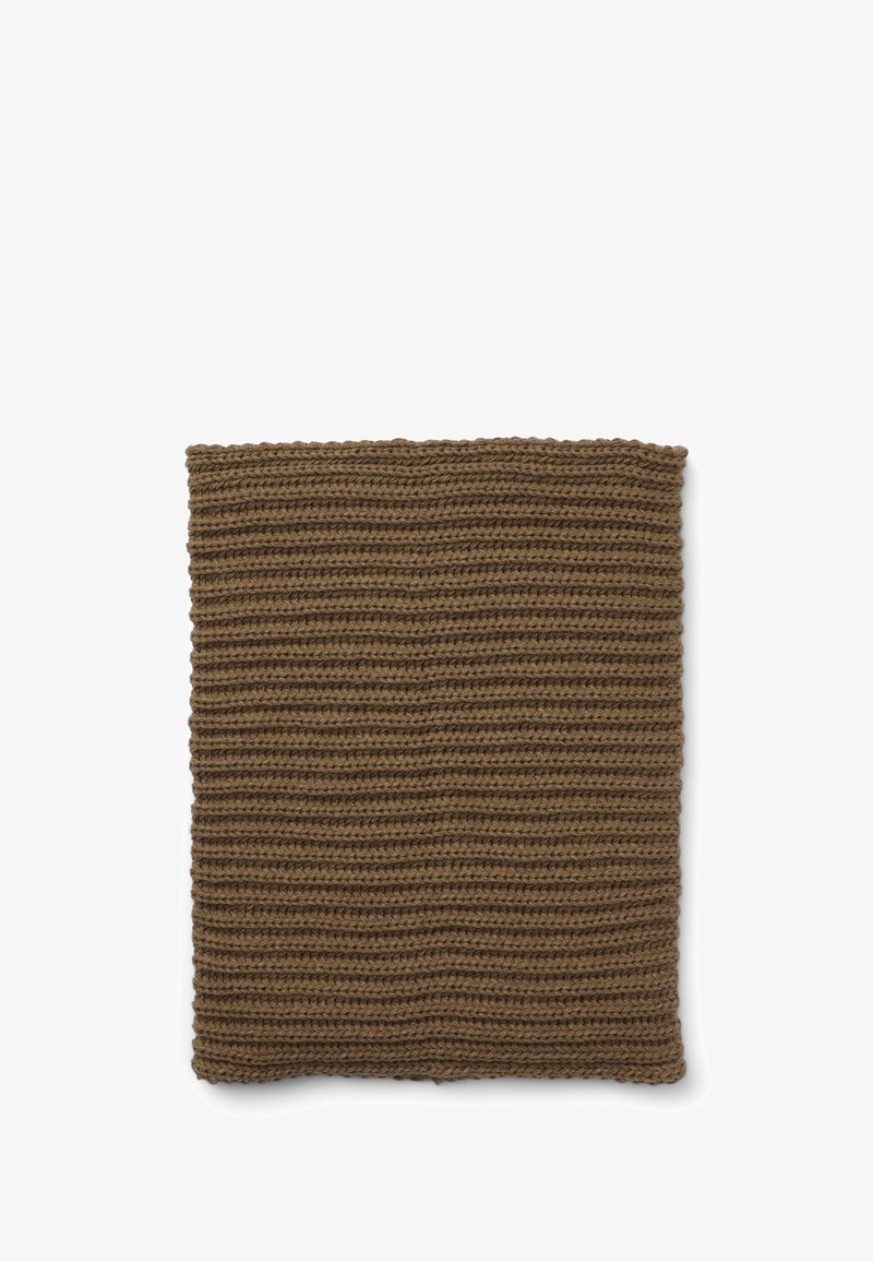 Tessuto a maglia marrone con un motivo a coste orizzontali. Morbida texture, forma rettangolare e bordi rifiniti.