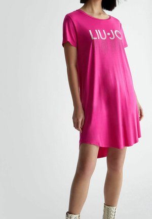 Rosa kurzärmliges Kleid mit "LIU JO"-Logo in schimmerndem Design. Glatter Stoff mit lockerer Passform und etwas längerem Saum hinten.